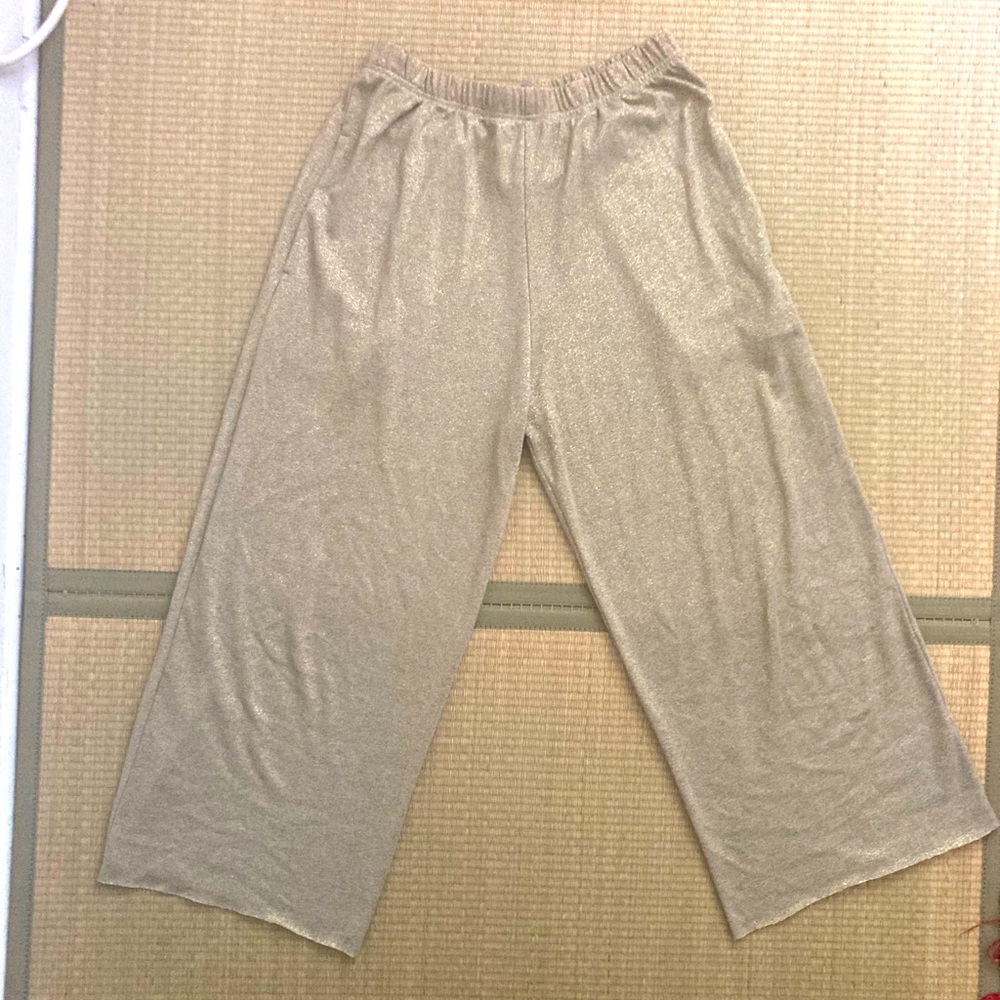 Golden sparkle cropped wide leg knit pants size M/L